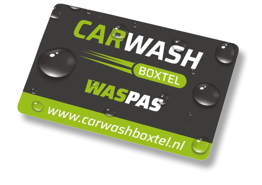 Een grijze en groene Carwash Gorinchem waspas met waterdruppels en een websiteadres.